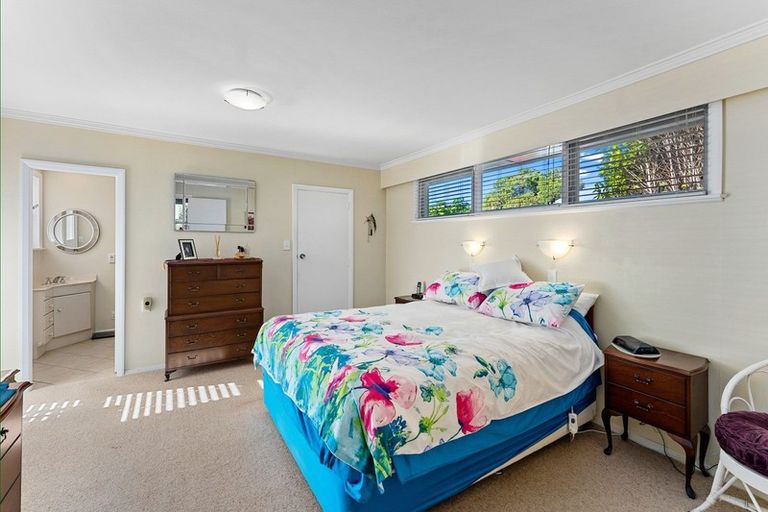 Photo of property in 5 Leybourne Avenue, Waikanae, 5036