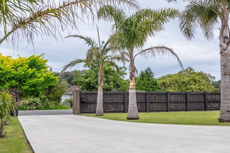 Photo of property in 30 Huxley Street, Pahiatua, 4910