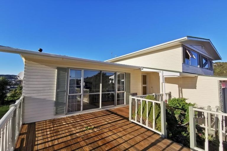 Photo of property in 9 The Sounding, Whitby, Porirua, 5024