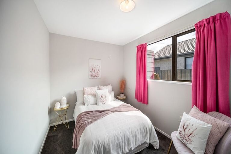 Photo of property in 15 Factory Road, Belfast, Christchurch, 8051