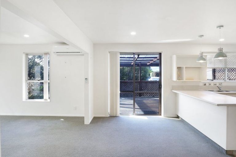 Photo of property in 2/11a Murmont Street, Bishopdale, Christchurch, 8053