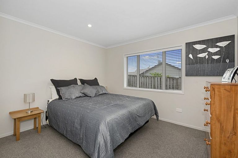 Photo of property in 79 Rototuna Road, Rototuna, Hamilton, 3210
