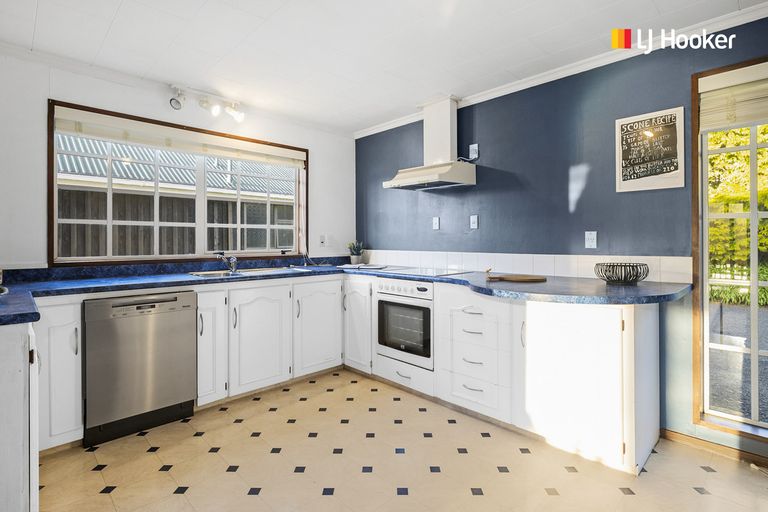 Photo of property in 11 Challis Street, Vauxhall, Dunedin, 9013