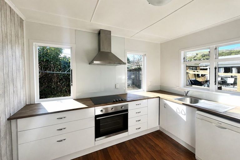 Photo of property in 29 Titoki Street, Stoke, Nelson, 7011