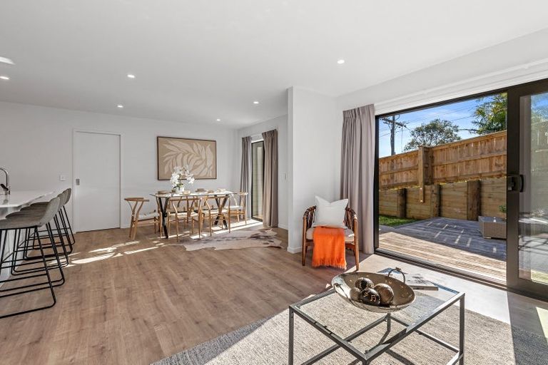 Photo of property in 36a Saffron Street, Birkdale, Auckland, 0626