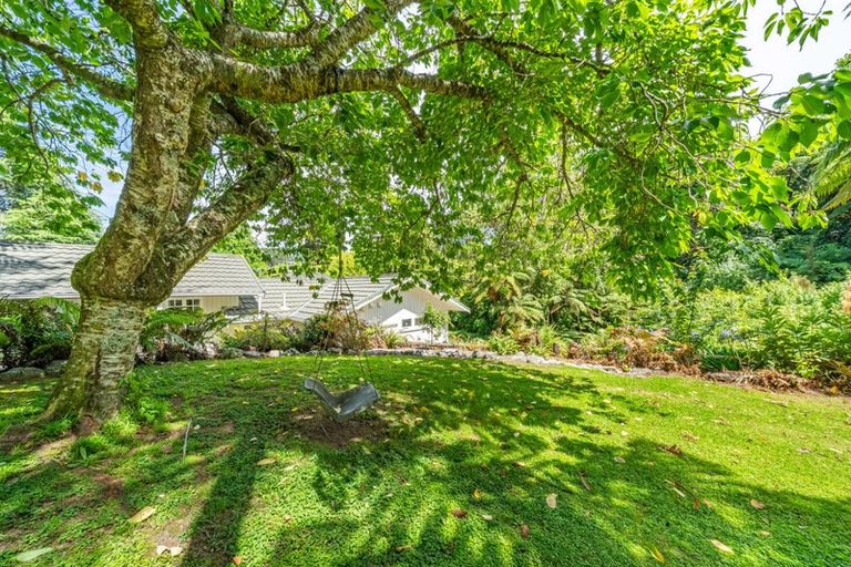 Photo of property in 23 Crest Road, Akatarawa, Upper Hutt, 5372