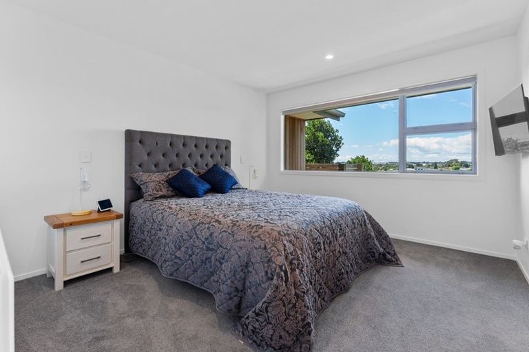 Photo of property in 55b Paynters Avenue, Strandon, New Plymouth, 4312