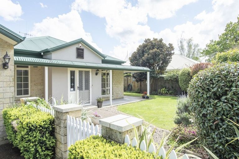 Photo of property in 87 Carlyle Street, Leamington, Cambridge, 3432