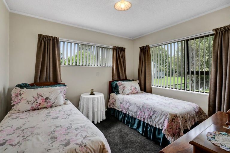 Photo of property in 21 Kowhai Street, Inglewood, 4330