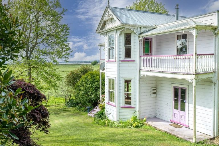 Photo of property in 847b Pouto Road, Te Kopuru, 0371