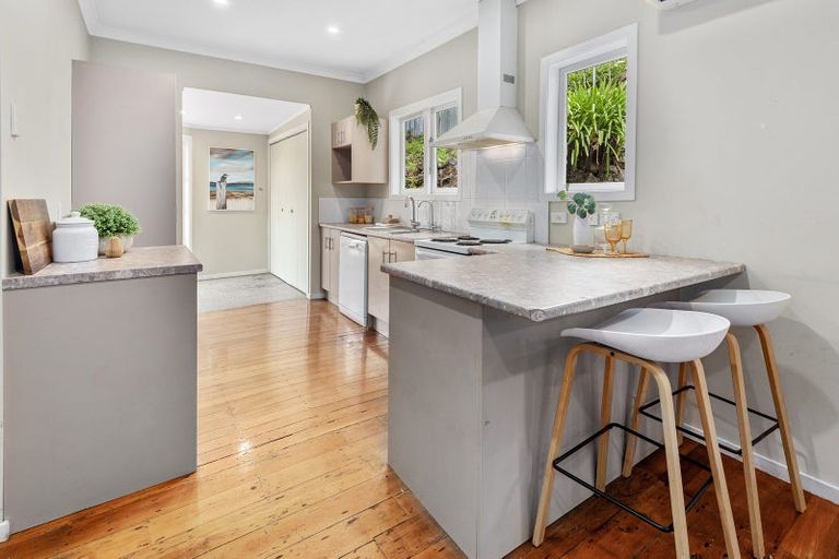 Photo of property in 75 Hatea Drive, Regent, Whangarei, 0112