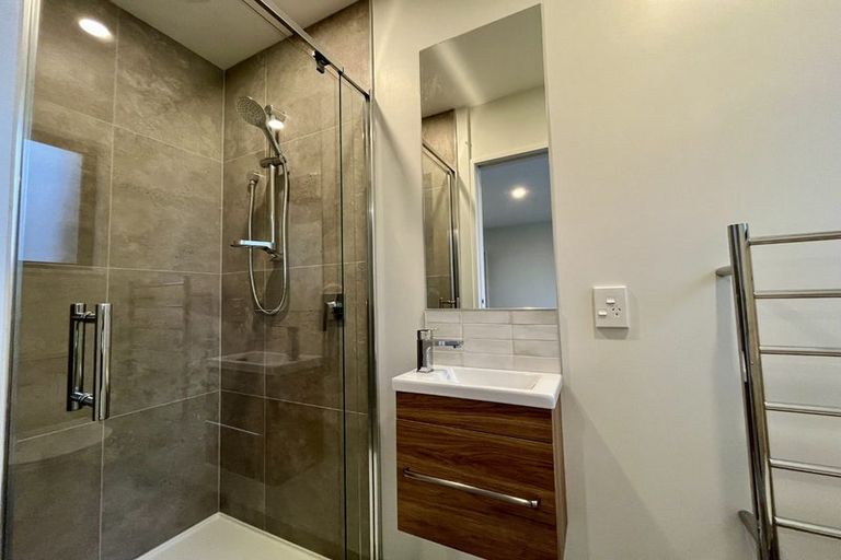 Photo of property in 2/12 Trist Place, Edgeware, Christchurch, 8013