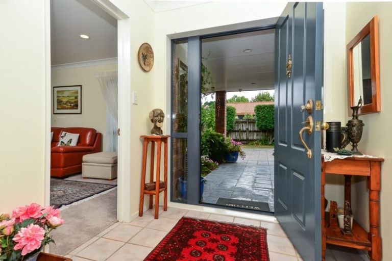 Photo of property in 22 Halcione Close, Flagstaff, Hamilton, 3210