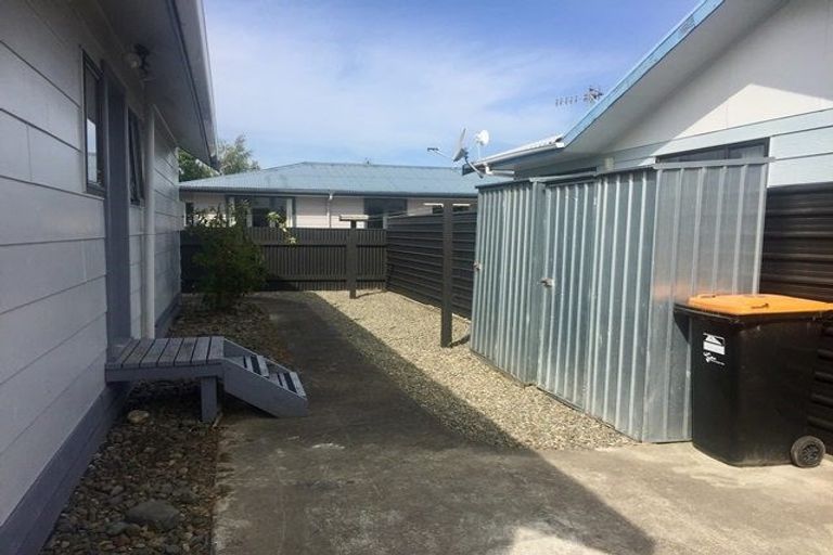 Photo of property in 7 Peter Hall Drive, Kelvin Grove, Palmerston North, 4414