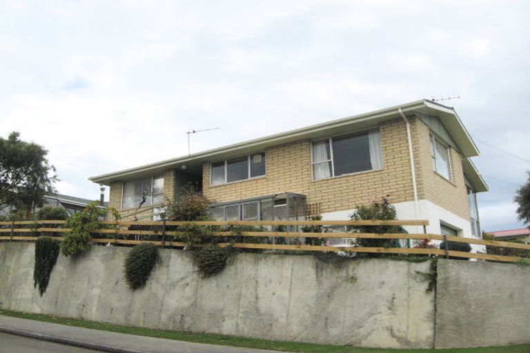 Photo of property in 8 Cambridge Street, Balclutha, 9230