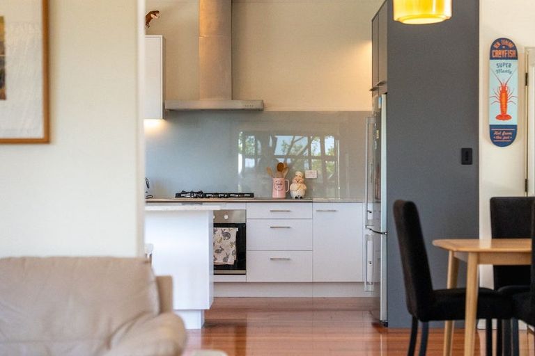 Photo of property in 48 Tiromoana Road, Raumati South, Paraparaumu, 5032