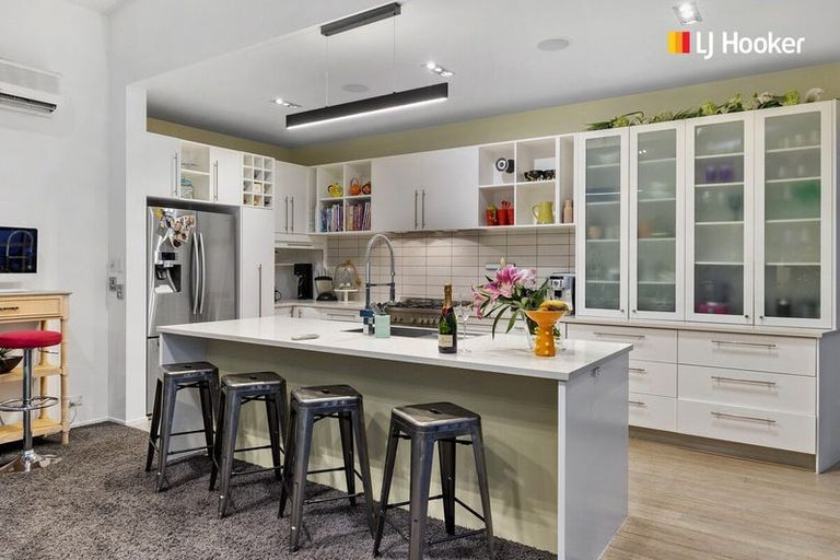 Photo of property in 8a Doon Street, Vauxhall, Dunedin, 9013