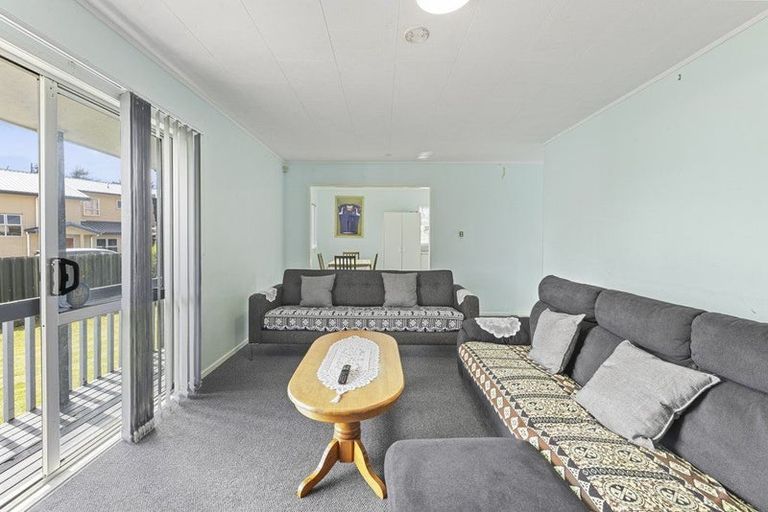 Photo of property in 5 Jontue Place, Clover Park, Auckland, 2019