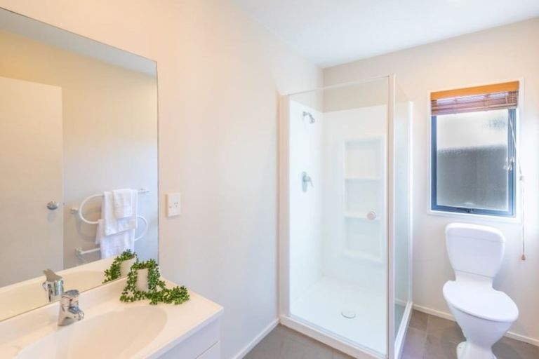 Photo of property in 16 Dee Street, St Albans, Christchurch, 8014