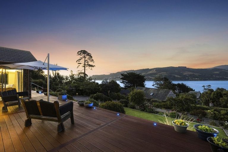 Photo of property in 28 Barling Street, Macandrew Bay, Dunedin, 9014