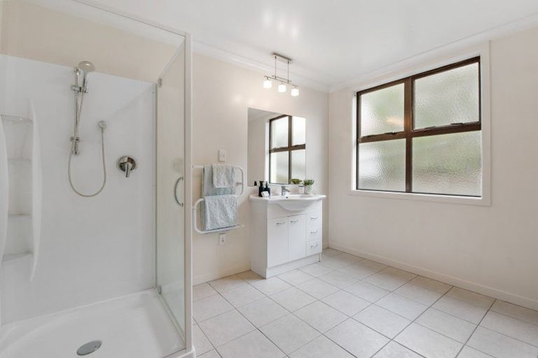 Photo of property in 36 Great West Road, Matipo Heights, Rotorua, 3015