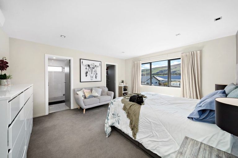Photo of property in 9 Bridesdale Drive, Lake Hayes, Queenstown, 9304