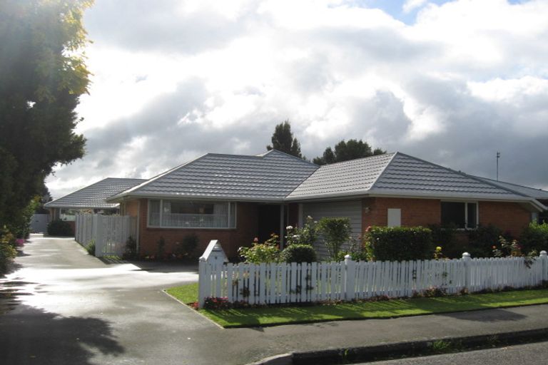Photo of property in 6a Hare Street, Ilam, Christchurch, 8041