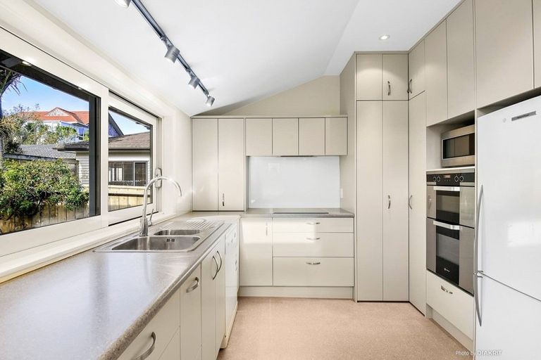 Photo of property in 81a Chelmsford Street, Ngaio, Wellington, 6035