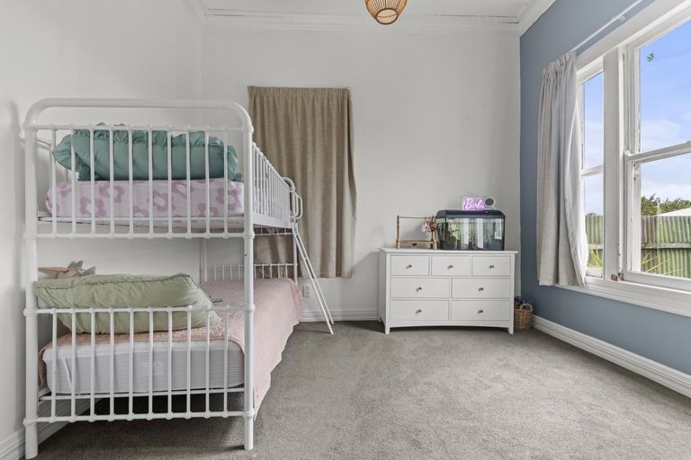 Photo of property in 52 Bourke Street, Palmerston North, 4410