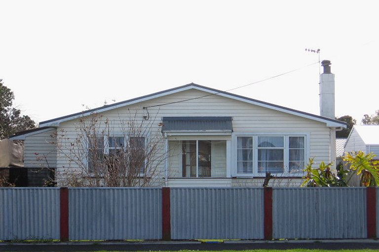 Photo of property in 60 Hokio Beach Road, Levin, 5510