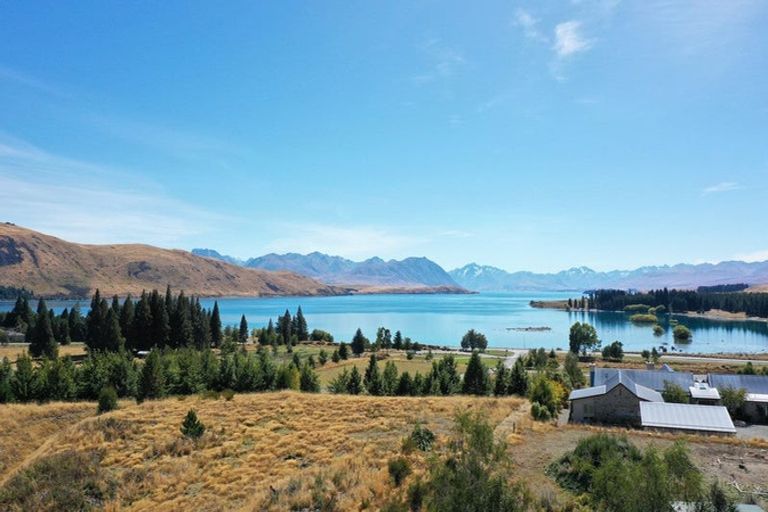 Photo of property in 22 Mistake Drive, Lake Tekapo, 7999
