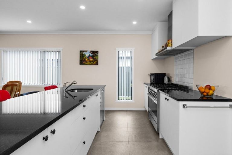 Photo of property in 40 Pelorus Avenue, Poraiti, Napier, 4112