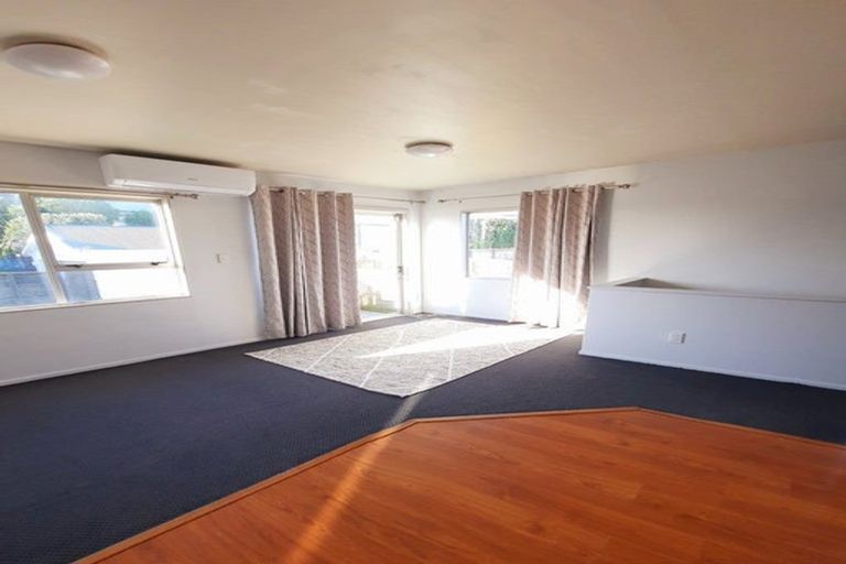 Photo of property in 5/18 Lambley Road, Titahi Bay, Porirua, 5022