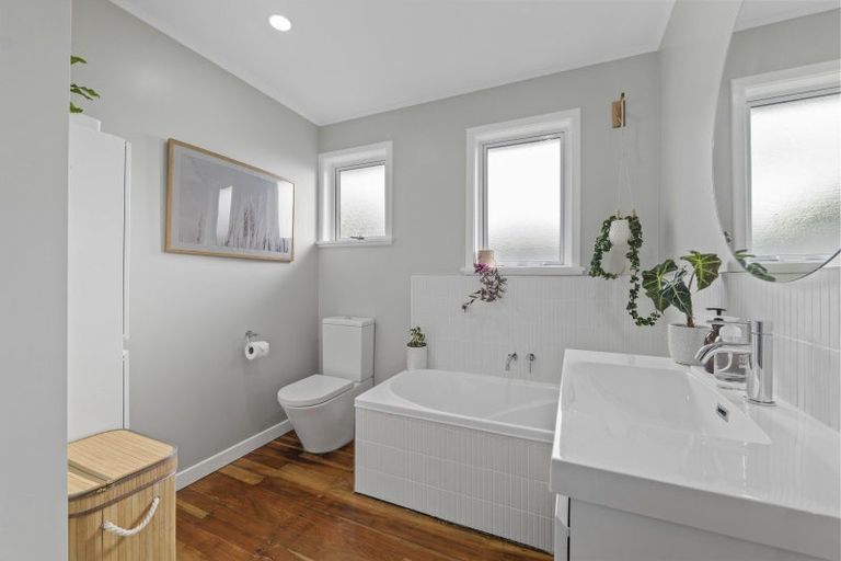 Photo of property in 408a Carrington Street, Upper Vogeltown, New Plymouth, 4310