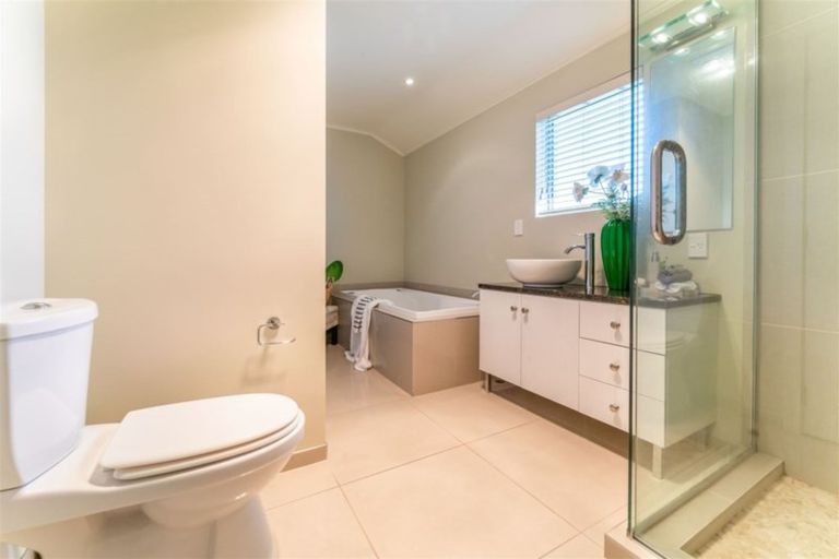 Photo of property in 119a Clyde Road, Ilam, Christchurch, 8041