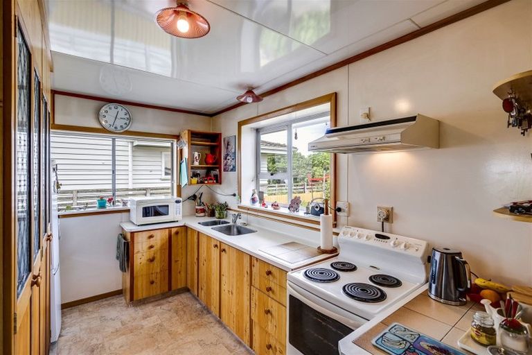 Photo of property in 11 Morgan Avenue, Marewa, Napier, 4110