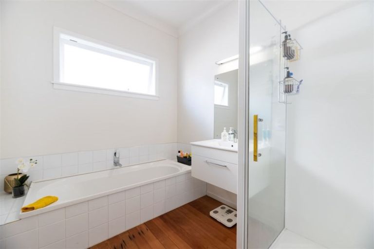 Photo of property in 50 Quebec Road, Milford, Auckland, 0620