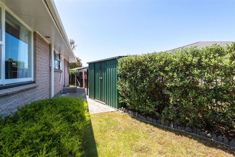 Photo of property in 30 Appleby Crescent, Burnside, Christchurch, 8053