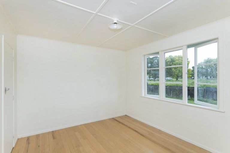 Photo of property in 12 Hetata Street, Whatatutu, Te Karaka, 4094