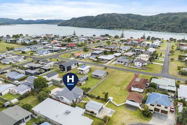 Photo of property in 219 The Square, Whangamata, 3620