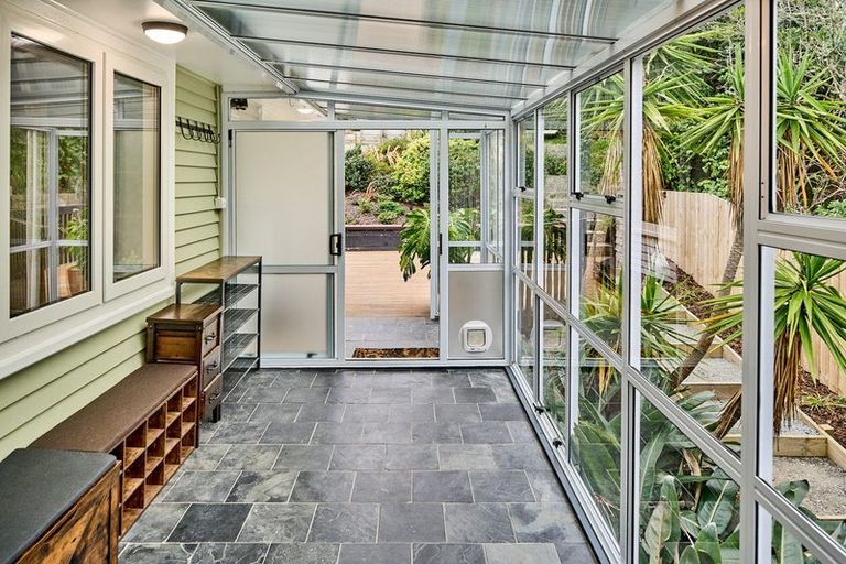 Photo of property in 12 Haunui Road, Pukerua Bay, 5026