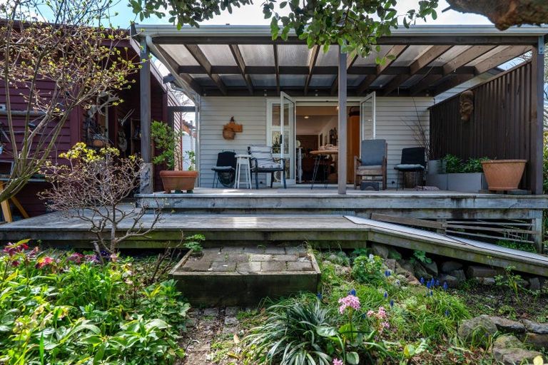 Photo of property in 35 Tamatea Road, Taupo, 3330