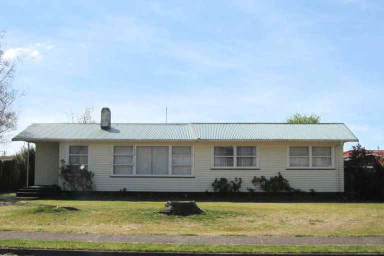 Photo of property in 8 Clouston Crescent, Fenton Park, Rotorua, 3010