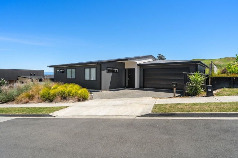 Photo of property in 30 Huntaway Close, Stoke, Nelson, 7011