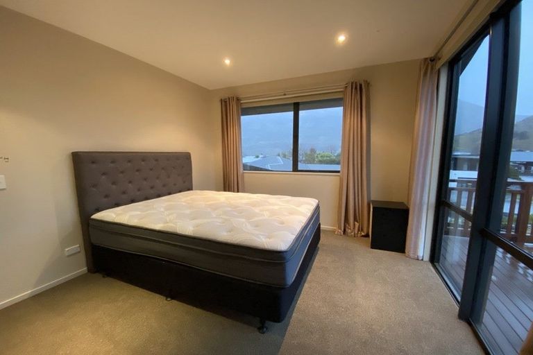 Photo of property in 42 Rere Road, Lake Hayes, Queenstown, 9304