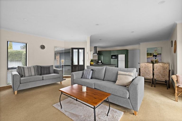 Photo of property in 4/28 Te Aute Road, Havelock North, 4130