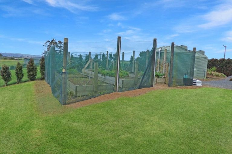 Photo of property in 870 Pungaere Road, Waipapa, 0295