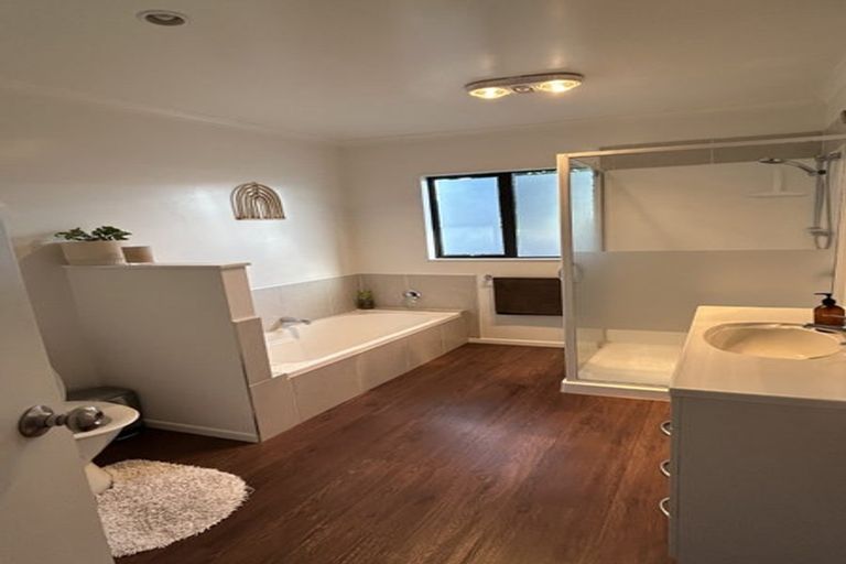 Photo of property in 47 Katerini Grove, Papamoa Beach, Papamoa, 3118