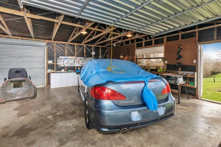 Photo of property in 2468 Mangakahia Road, Parakao, Whangarei, 0172