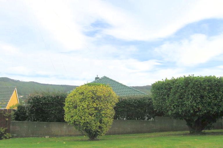 Photo of property in 13a Tawa Terrace, Tawa, Wellington, 5028